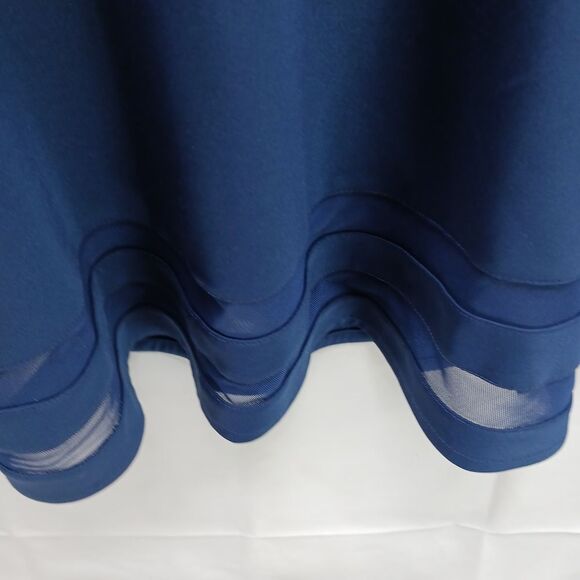 Lulus Blue Sleeveless Womans Medium Midi with Side Zipper, Scoop Neck, Flair.... - Picture 9 of 11